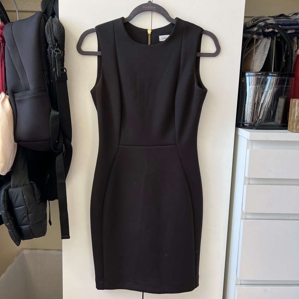 Calvin Klein Black Sleeveless Scuba Crew Neck Sheath Dress - Size 2